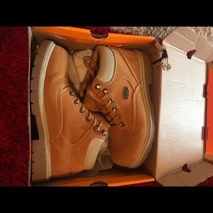 Lugz brand name boots / work boots / casual style